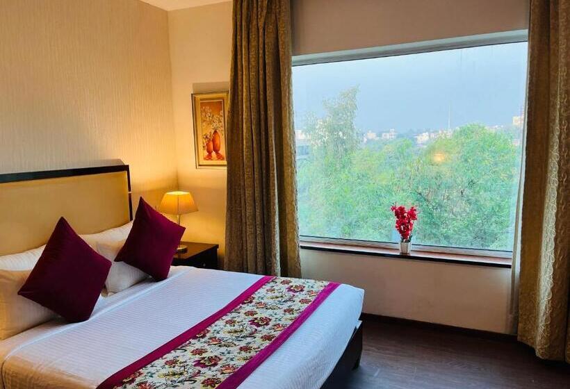 غرفة قياسية, Corus Hotel & Banquets   Sector 14, Gurgaon Couple Friendly