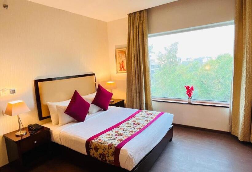 غرفة قياسية, Corus Hotel & Banquets   Sector 14, Gurgaon Couple Friendly