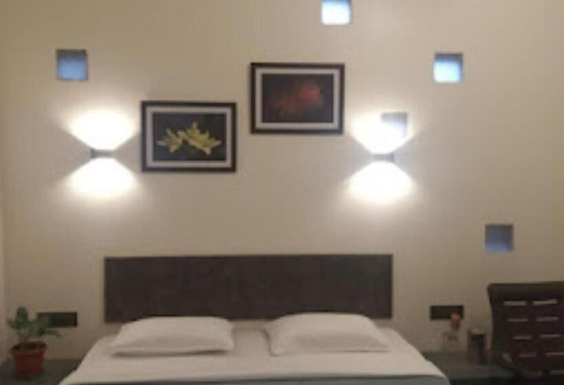 חדר סטנדרט, Durvankur Amboli