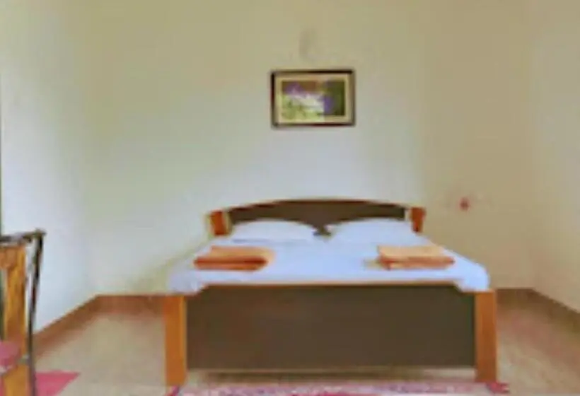 デラックスルーム, Durvankur Amboli