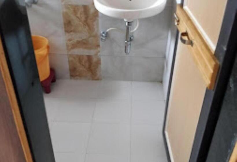 חדר סטנדרט, Jaltarang Kalmath