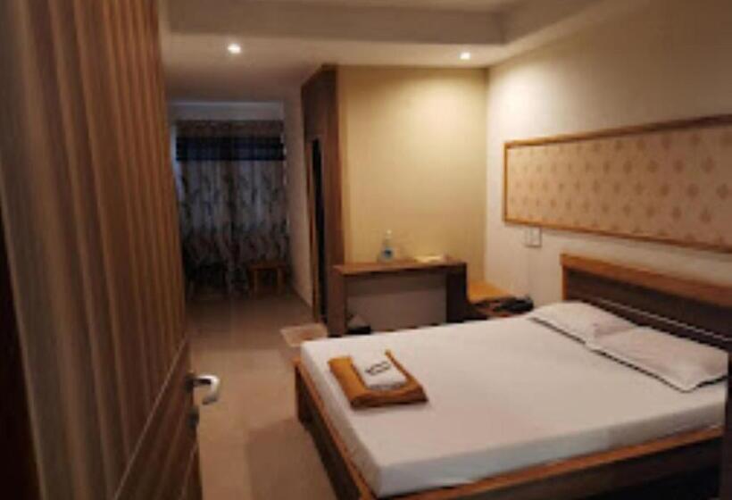 חדר דלוקס, Jaltarang Kalmath