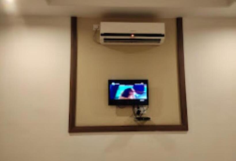 חדר דלוקס, Jaltarang Kalmath