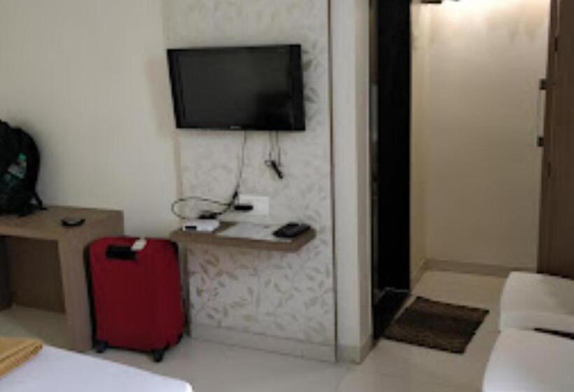 غرفة ديلوكس, Lotus Chandrapur