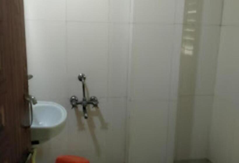 غرفة ديلوكس سرير كينج, Minerva Jalgaon