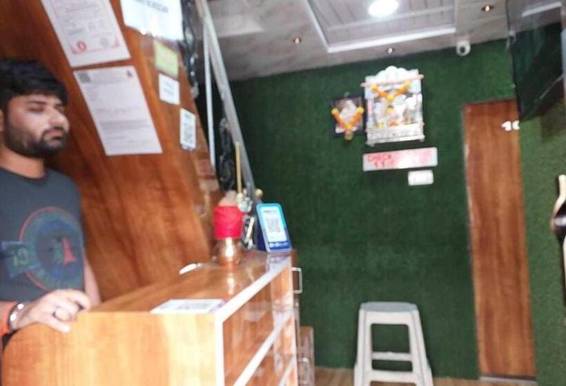 Standard Szoba, Oyo Sai Mann Lodging & Boarding