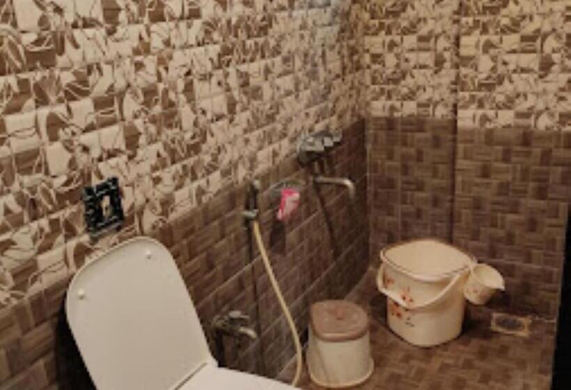 غرفة ديلوكس, Pratibha Executive 2 Star Osmanabad