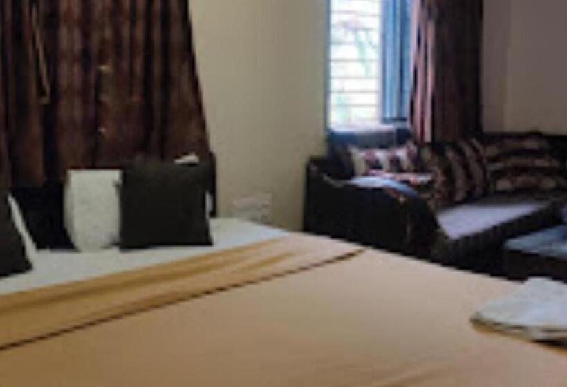 جناح, Pratibha Executive 2 Star Osmanabad