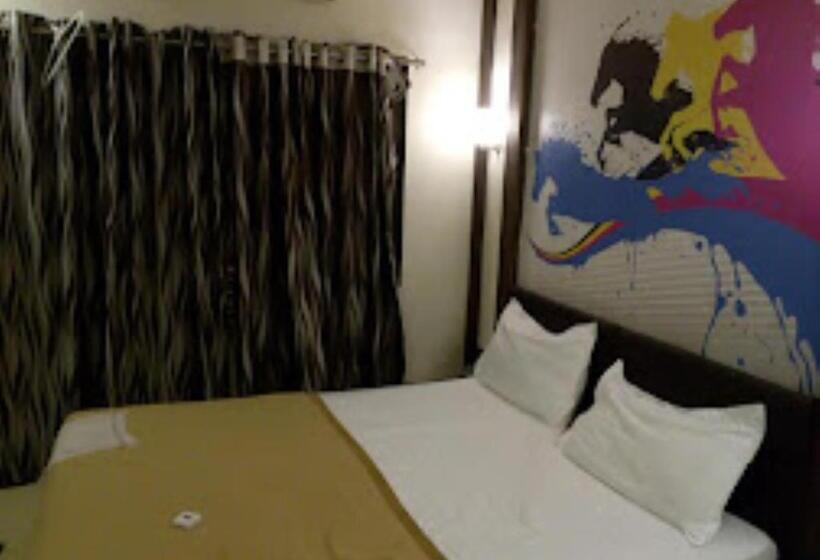 جناح, Pratibha Executive 2 Star Osmanabad