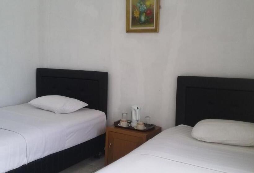 스탠다드 룸, Wis Inn Wisma Industri