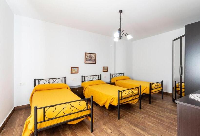 스탠다드 트리플 룸, Casa Generalife, Bei Granada