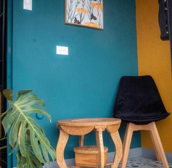 اتاق لوکس, Lolas Hostal Apartamento Equipado