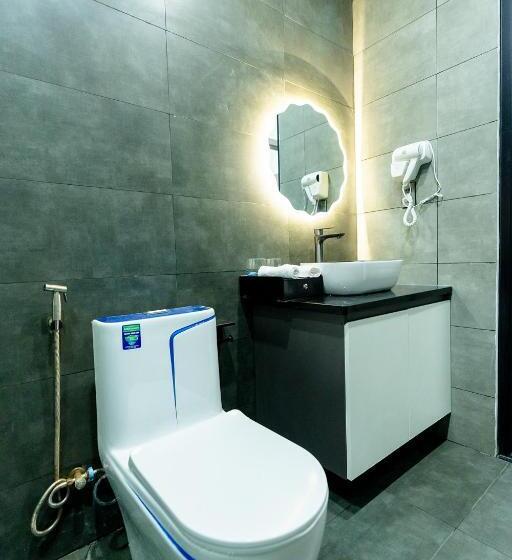 اتاق استاندارد با چشمانداز استخر, Heddin Homestay