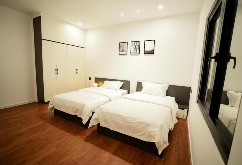 اتاق استاندارد با چشمانداز استخر, Heddin Homestay