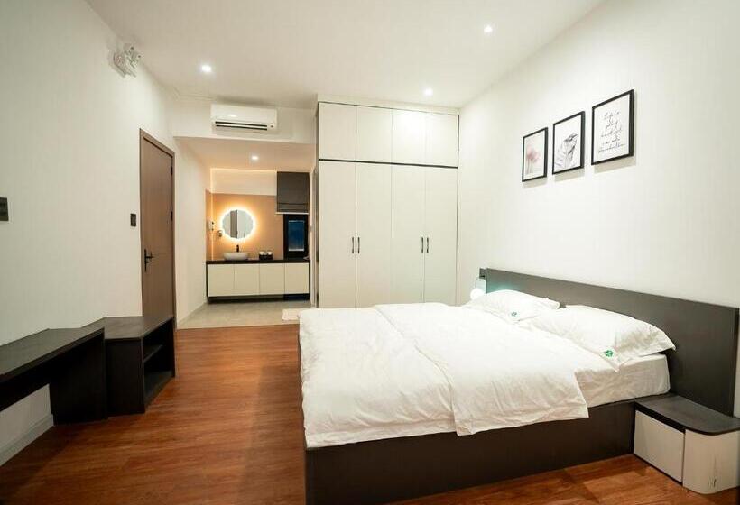 스탠다드 룸 풀장 전망, Heddin Homestay