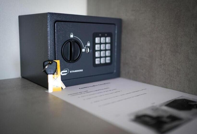 اتاق استاندارد با بالکن, La Terrazza   Rooms