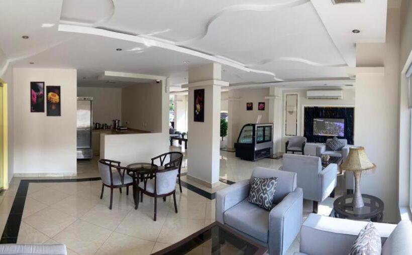 スタンダードスタジオ, درة رواق