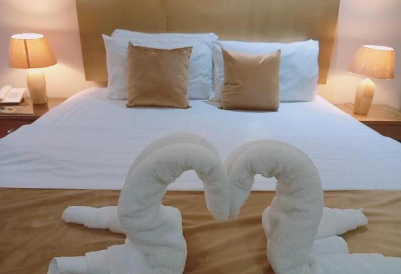 2ベッドルームアパートメント, درة رواق