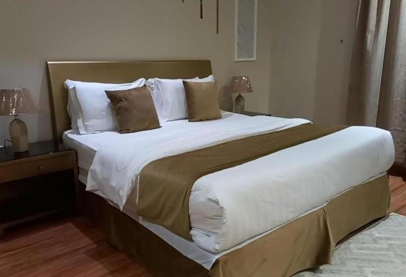 3ベッドルームアパートメント, درة رواق