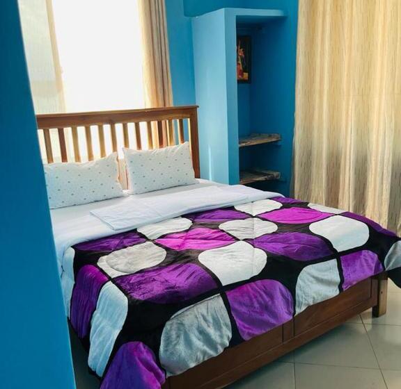 اتاق استاندارد یک نفره, Kilimanjaro Smiley Inn