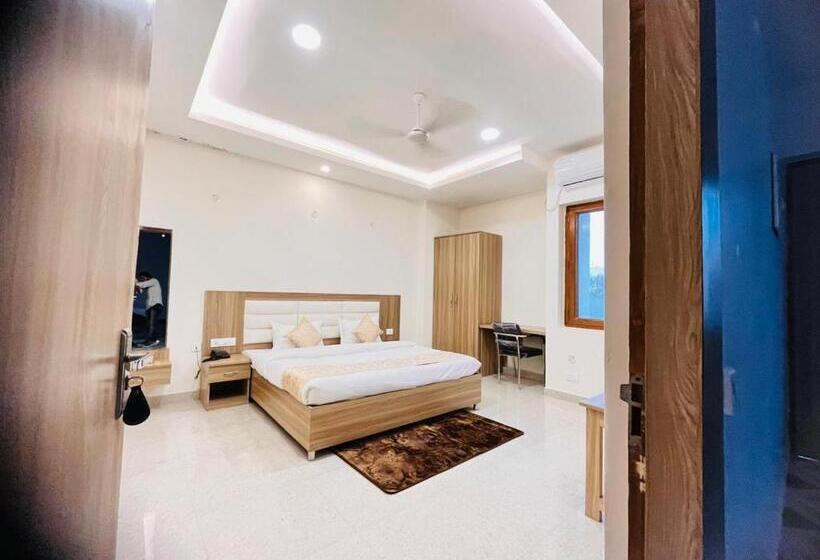 غرفة قياسية سرير كينج, Silver Bliss