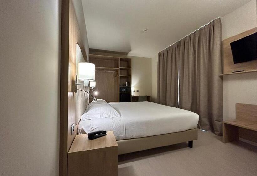 חדר סטנדרט, Tower Hotel Malpensa