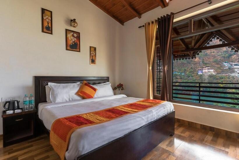 חדר דלוקס עם מרפסת, Upvan Inn Bhimtal