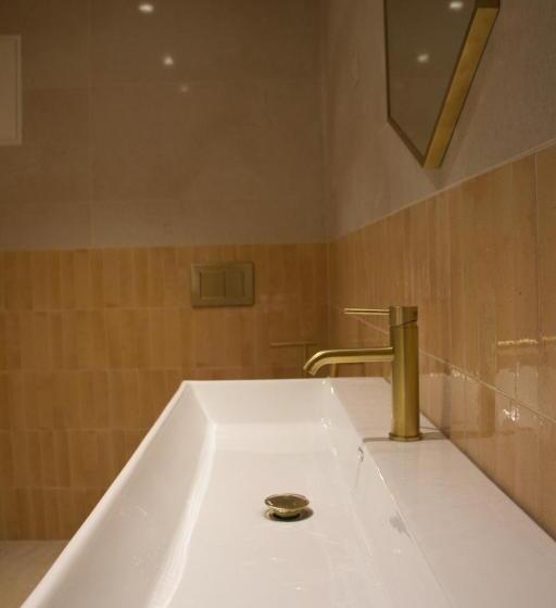 غرفة ديلوكس سرير كينج, Villa Chiesa Maison Hôtelière