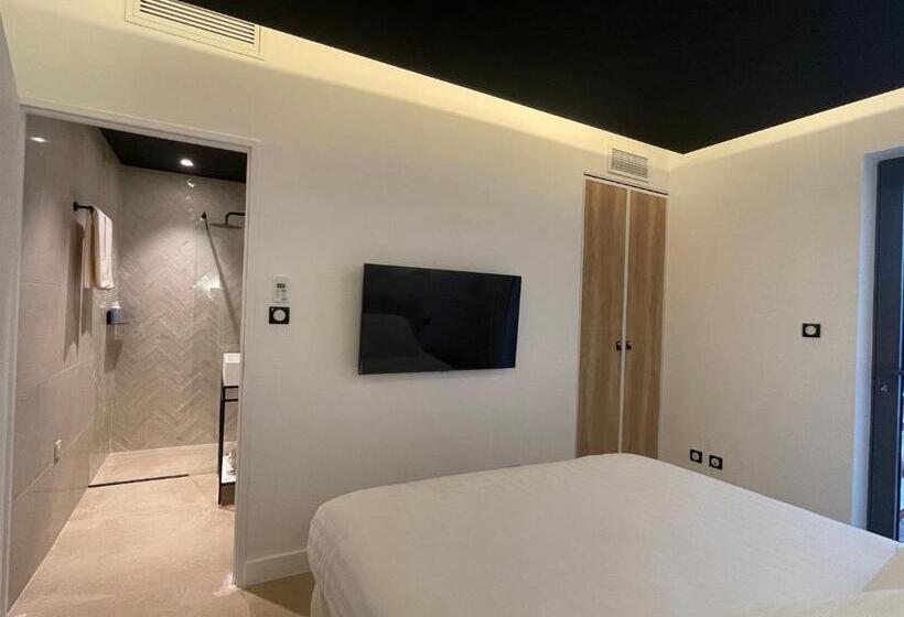 غرفة قياسية مزوَّدة بتراس, Villa Chiesa Maison Hôtelière