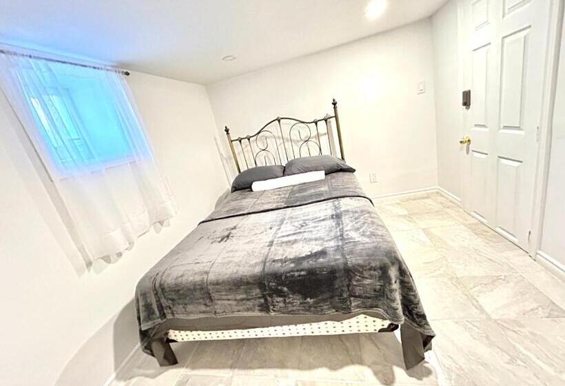 חדר אקונומי, Aubin Paradise Housing