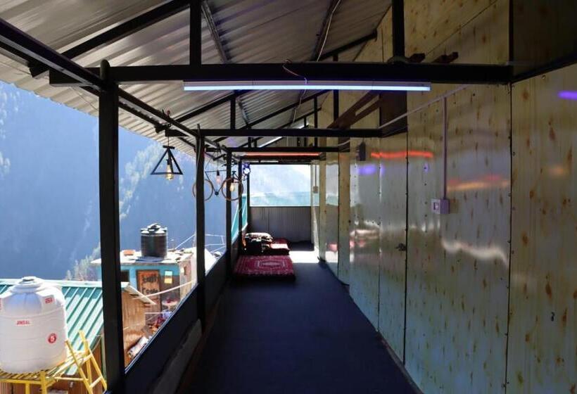 标准单人间, Snow Moon Cafe & Resort