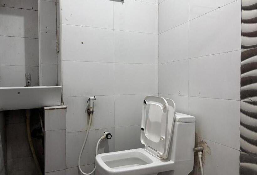 스탠다드 룸, Staymaker Hotel Raj Empire