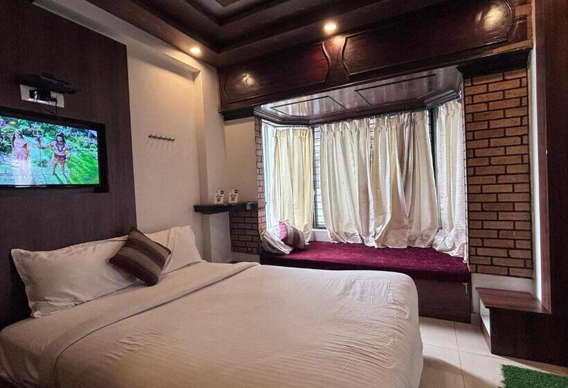 غرفة عائلية, Staymaker Hotel Raj Empire