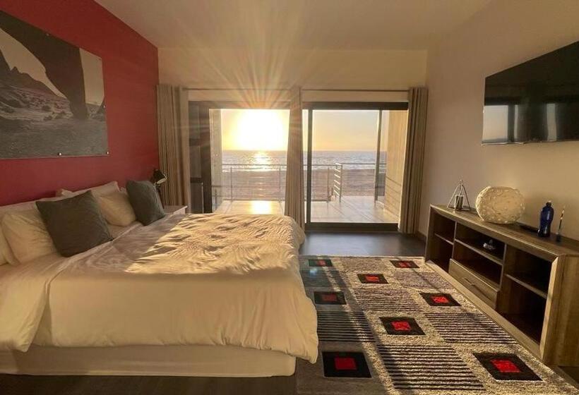 اتاق لوکس با بالکن و چشم‌انداز دریا, Divine Sands
