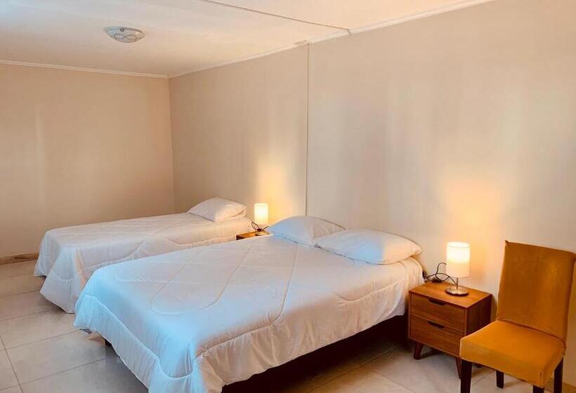 اتاق خانوادگی با سرویس بهداشتی مشترک, Península Hostel & Coffee