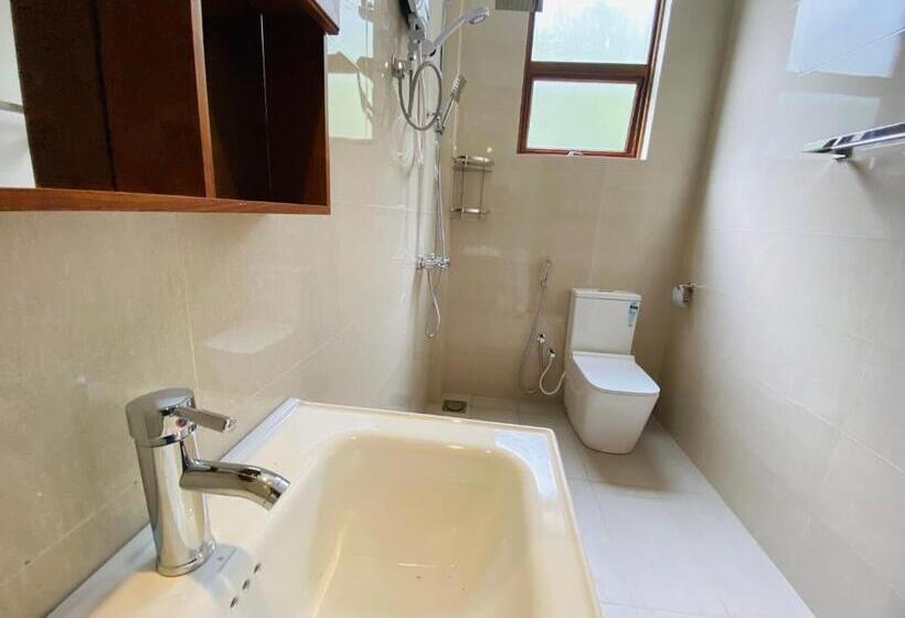 Номер Стандарт с Балконом, Aurelia Inn