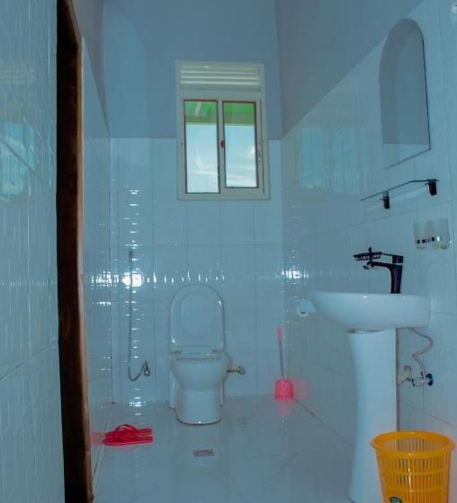 标准间, Kinindo Light