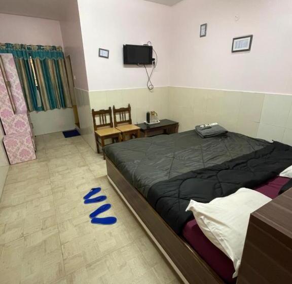 带大床的豪华间, Pentoz Charing Cross, Ooty