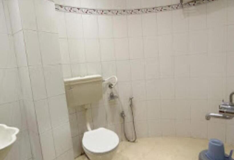 Номер Стандарт, Shripad Continental Amravati