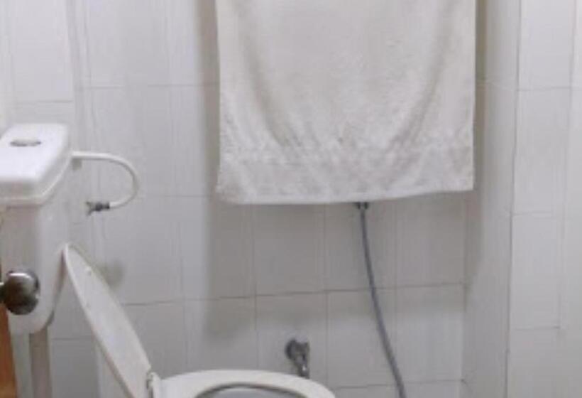 Номер Deluxe, Shripad Continental Amravati