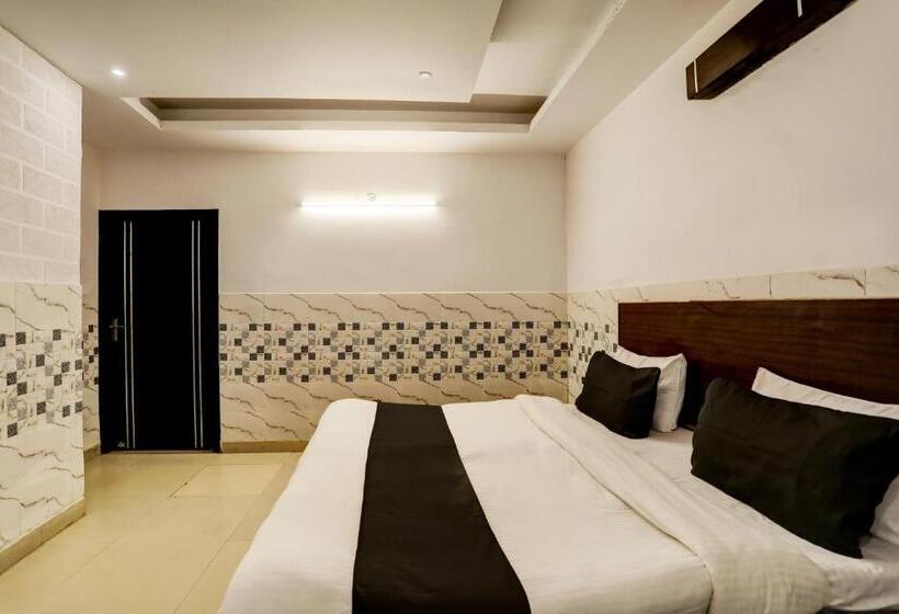 غرفة كلاسيكية ثلاثية, Oyo Flagship Hotel Vasundhara Heights