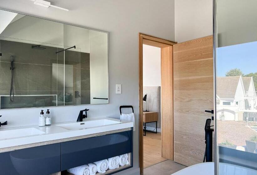 デラックスルーム, Sunset Lodge Guest House