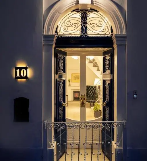 اتاق استاندارد, The Siggiewi Suites