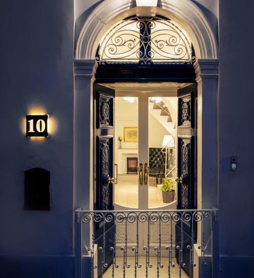 اتاق استاندارد, The Siggiewi Suites