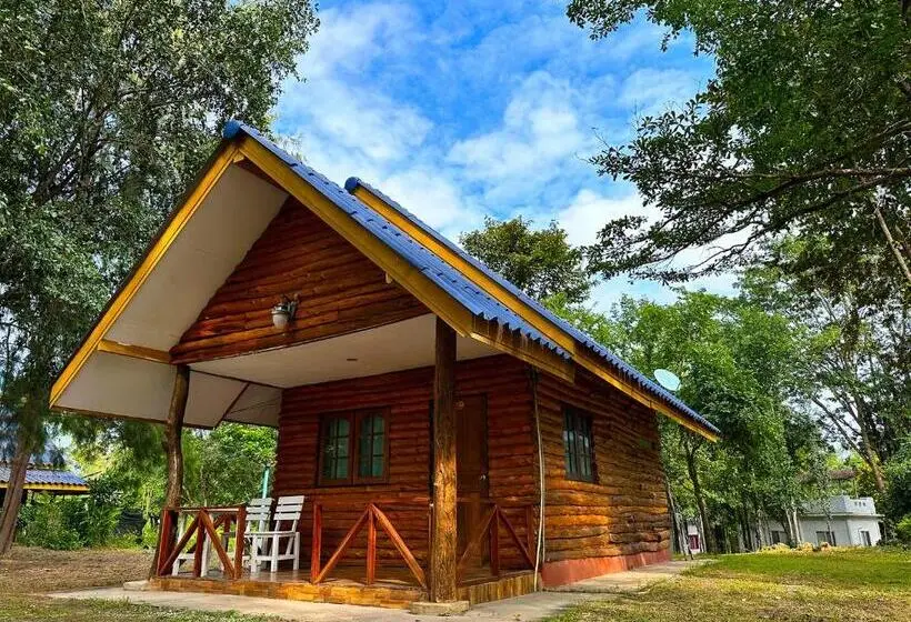Standard-huone Puutarhanäkymä, The Golden View Resort สวนผึ้ง