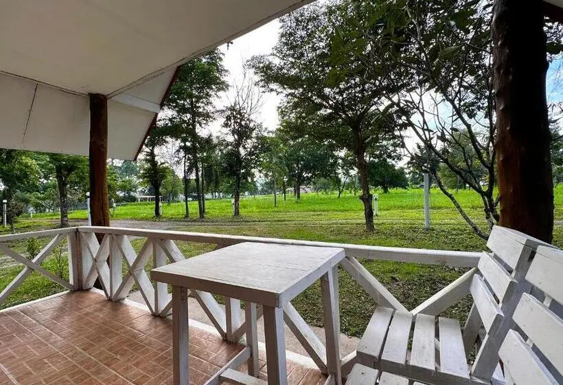 Standard-huone Puutarhanäkymä, The Golden View Resort สวนผึ้ง