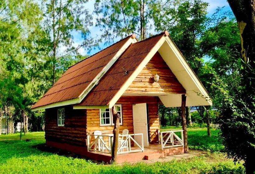 Номер Стандарт Вид на Сад, The Golden View Resort สวนผึ้ง