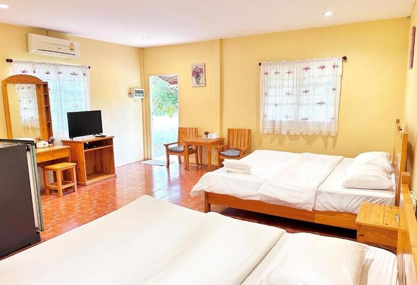 Вилла 2 Спальни, The Golden View Resort สวนผึ้ง