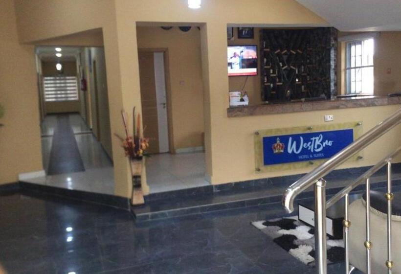 استودیوی لوکس, Westbro Hotel And Suites