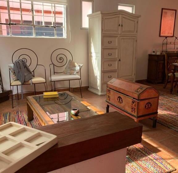 디럭스 4인 룸, Colonial Villa Coyoacan